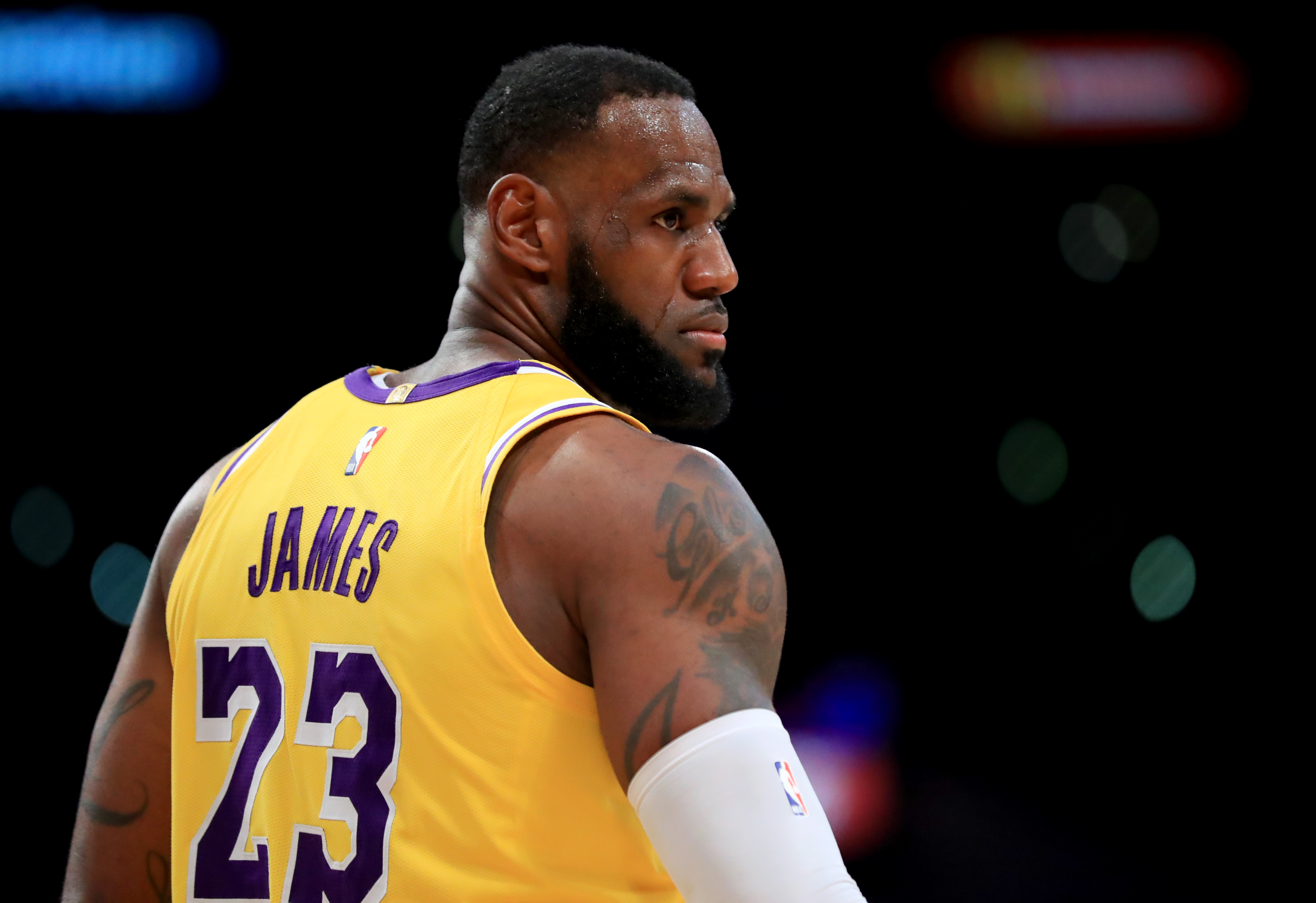 器做两点优 器做两点优