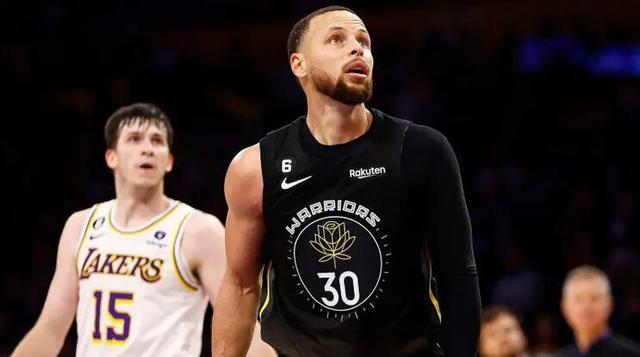 队友尚未落 队友尚未落