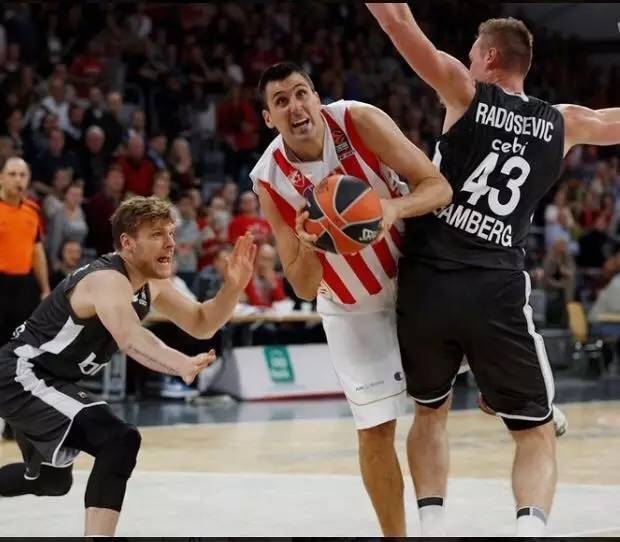 两回合的攻 两回合的攻